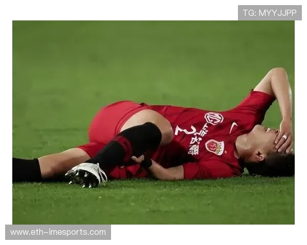 足球球星打封闭针的利与弊及其对职业生涯的影响解析