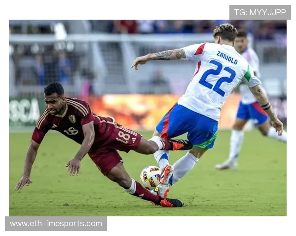 退役球星足球友谊赛精彩纷呈 众多传奇球员同场竞技展示风采